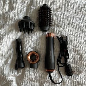 FoxyBae blow dryer styling kit